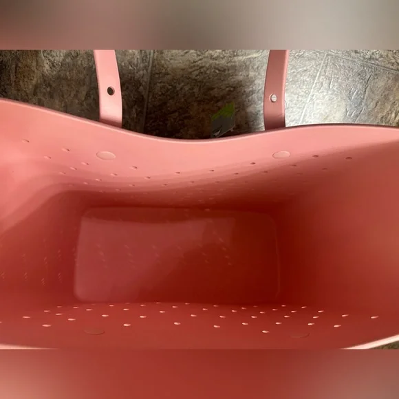 NWT Crocs Large Classic Tote Bag - Light Pink - Picture 6 of 6